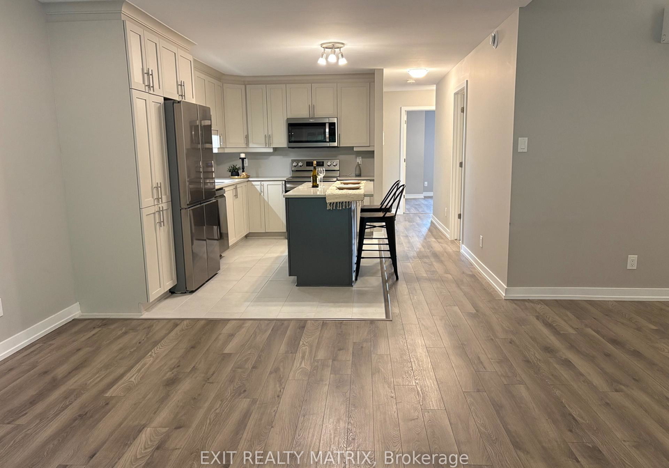 83-st-moritz-trail-russell-ontario-x13801678
