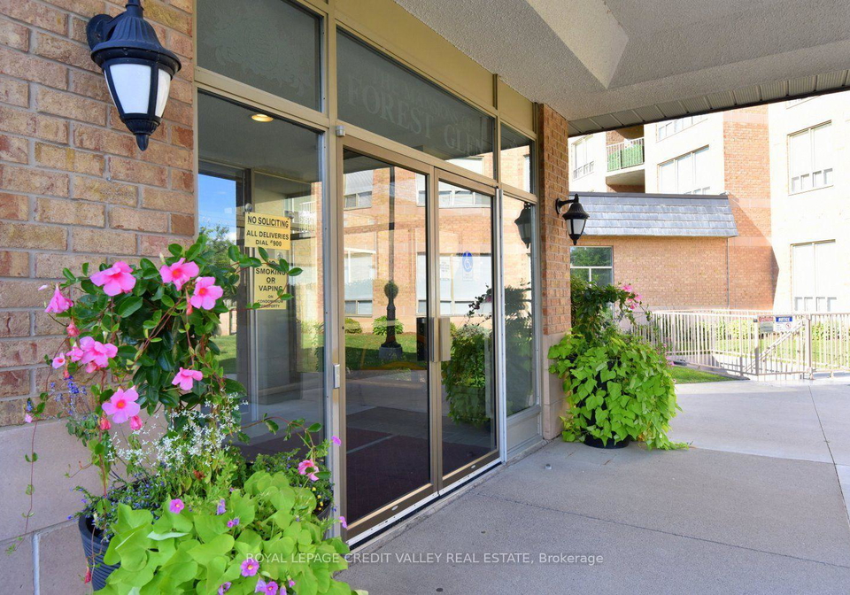 8111-forest-glen-drive-s-niagara-falls-ontario-x13801714