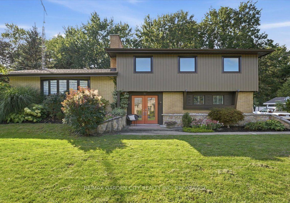 16-pinecrest-court-pelham-ontario-x13801914