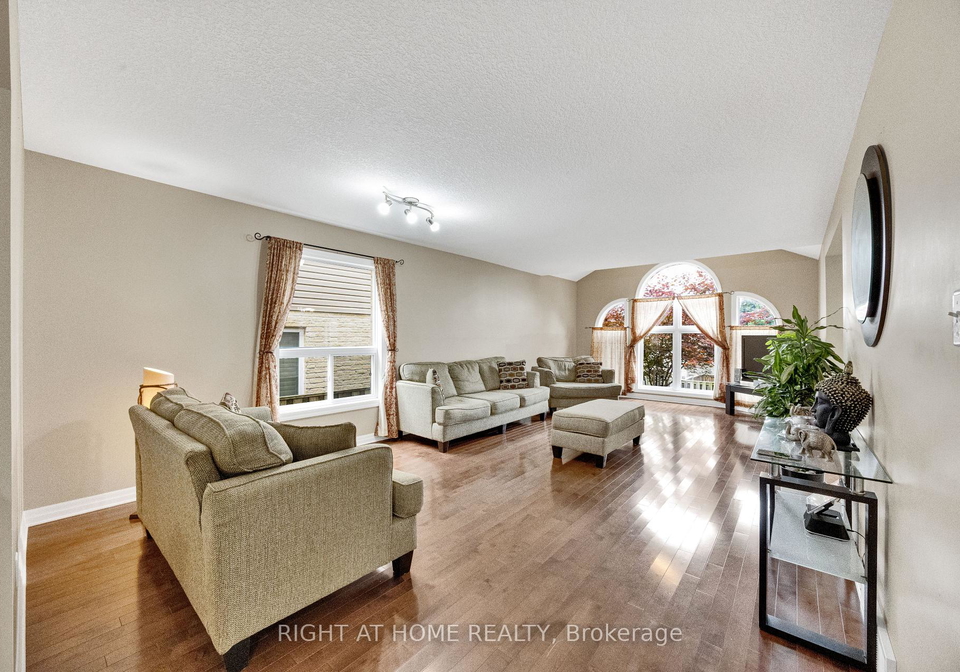 3184-pomeroy-lane-london-south-ontario-x13802012