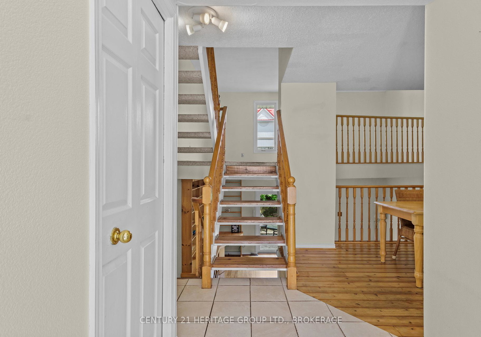 1-place-darmes-kingston-ontario-x13802046