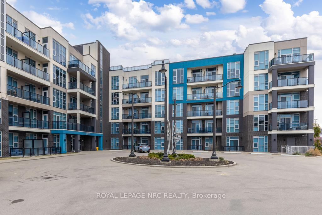 10-concord-place-grimsby-ontario-x13802250