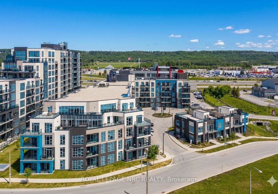 10-concord-place-grimsby-ontario-x13802250