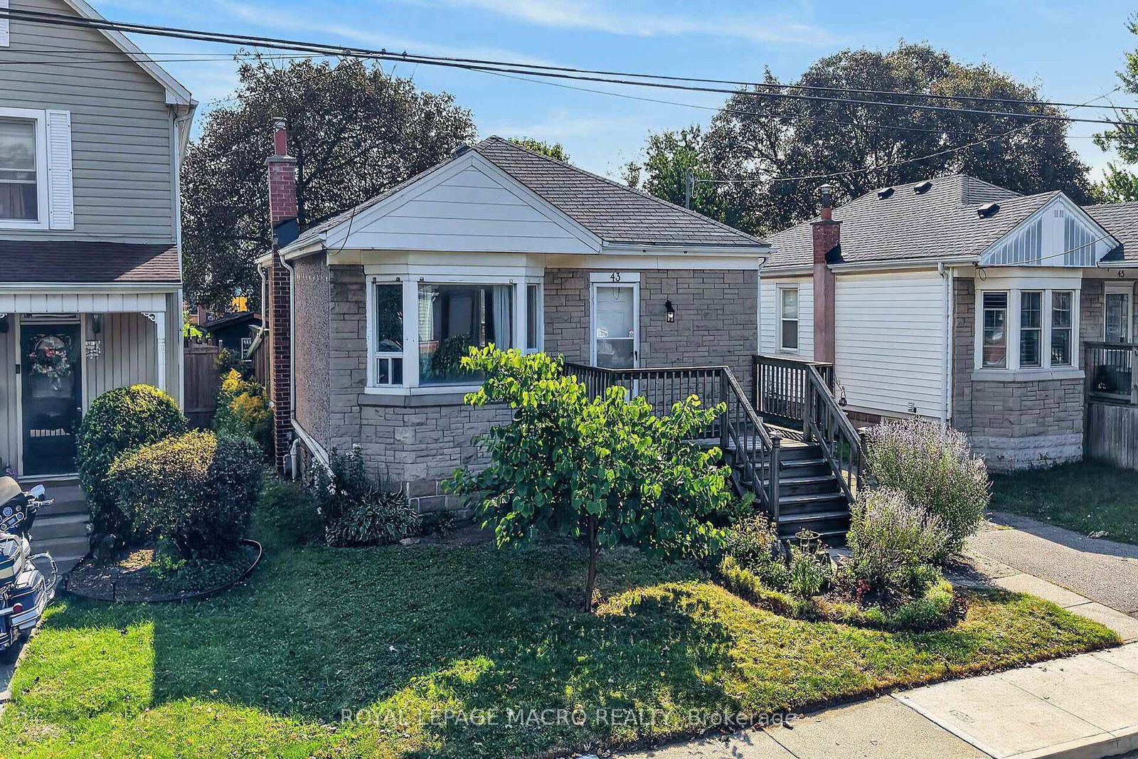 43-east-39th-street-hamilton-ontario-x13802308