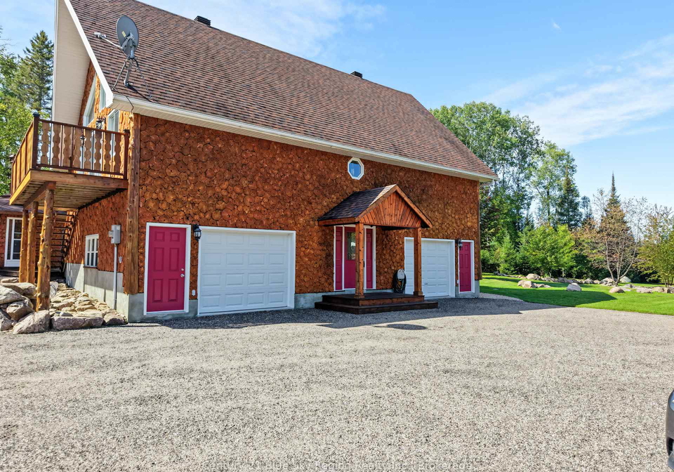 76-hanselman-line-powassan-ontario-x13802390