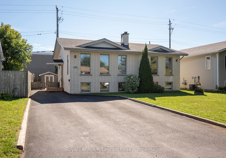 123-parsons-avenue-thunder-bay-ontario-x13802410
