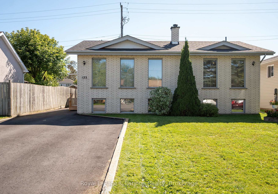 123-parsons-avenue-thunder-bay-ontario-x13802410