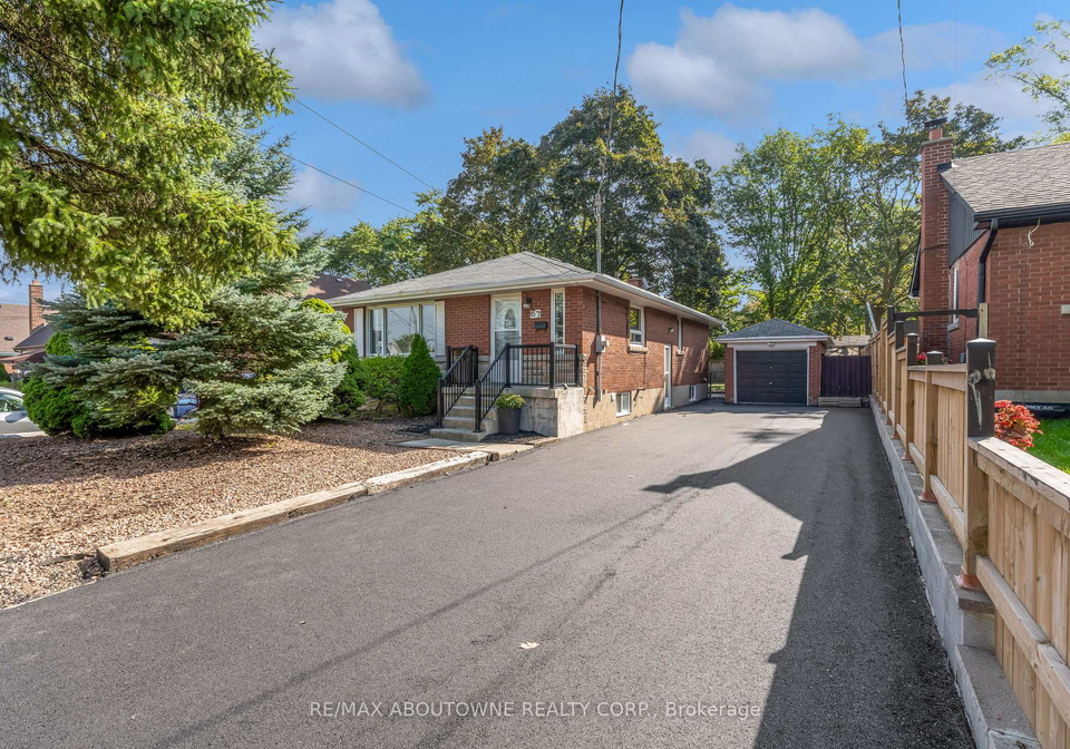 67-wardrope-avenue-hamilton-ontario-x13802658