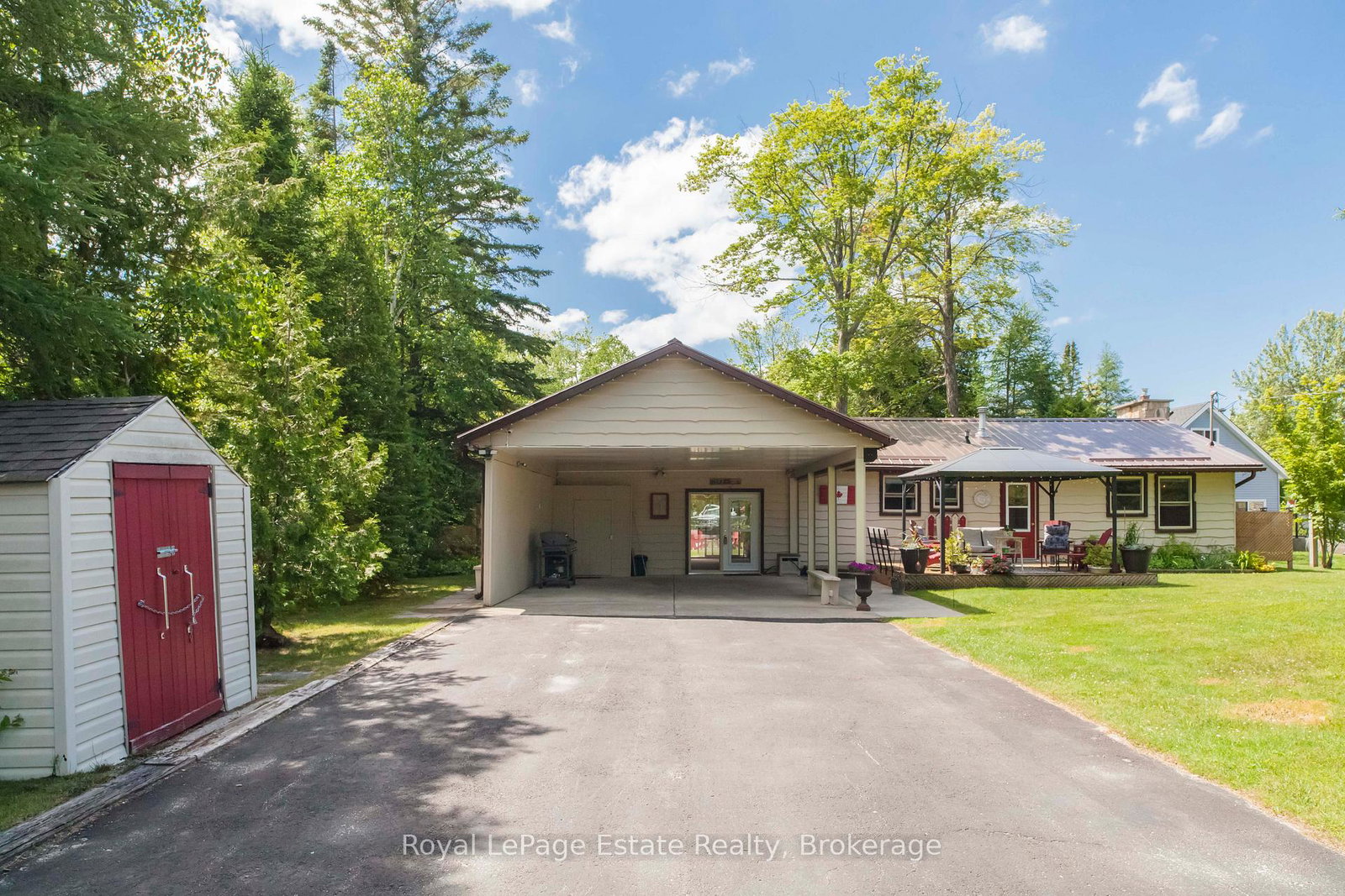 326-lindsay-street-south-bruce-peninsula-ontario-x13802820