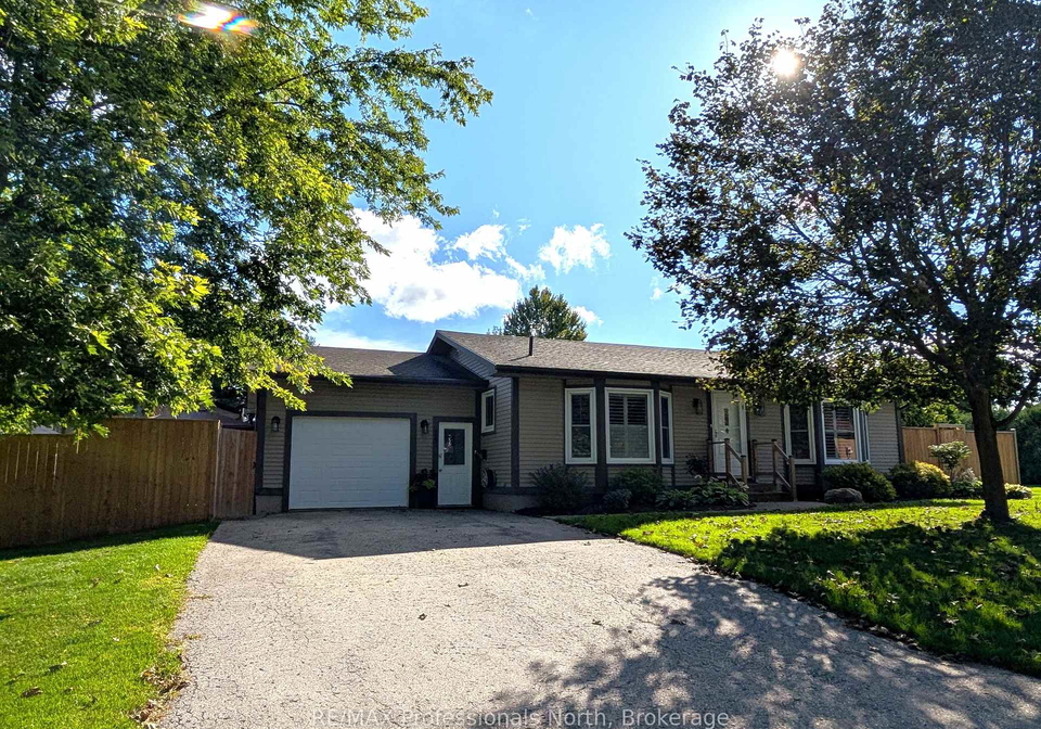 147-15th-avenue-close-hanover-ontario-x13802980