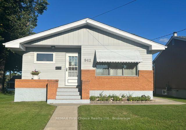 942-crowe-avenue-fort-frances-ontario-x13803028