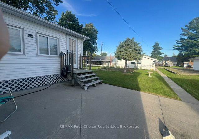 942-crowe-avenue-fort-frances-ontario-x13803028