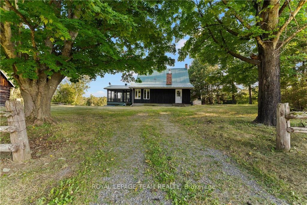 105-halliday-creek-road-greater-madawaska-ontario-x13803220