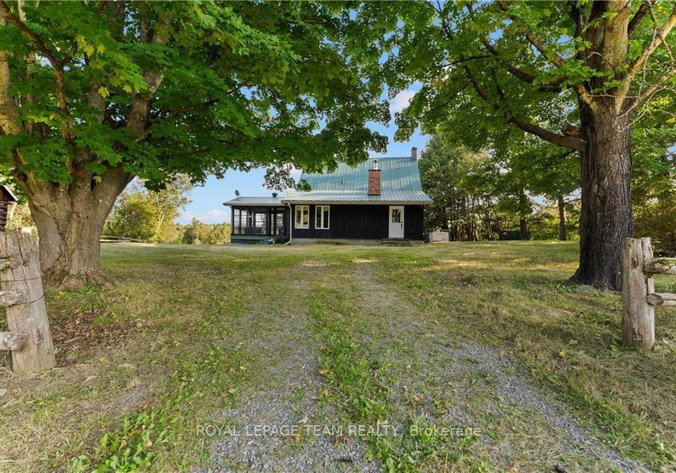 105-halliday-creek-road-greater-madawaska-ontario-x13803220
