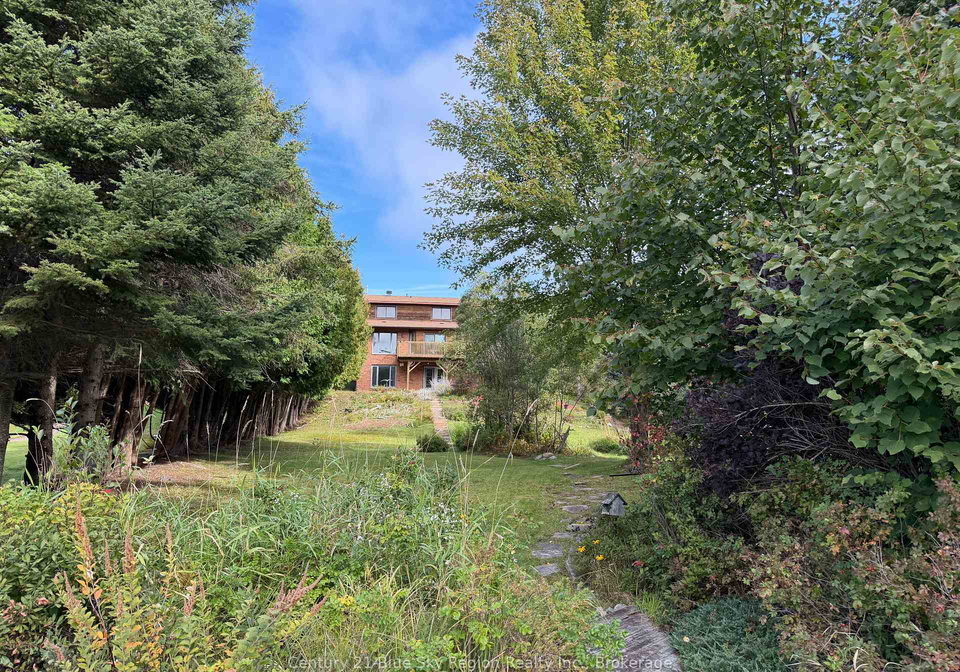 8-found-court-north-bay-ontario-x13803880