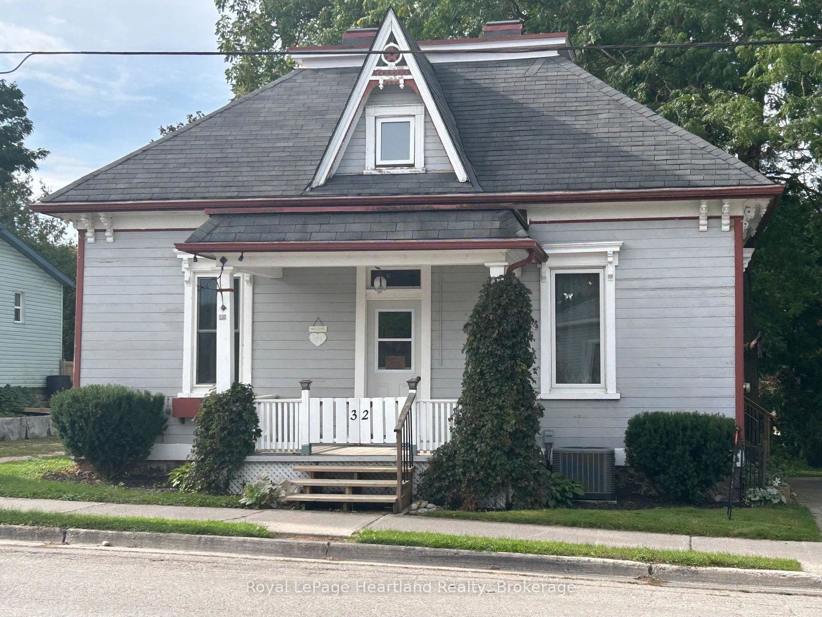 32-rattenbury-street-w-central-huron-ontario-x13804334
