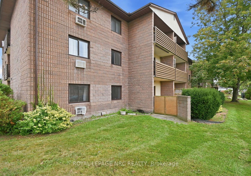 72-main-street-e-port-colborne-ontario-x13804452
