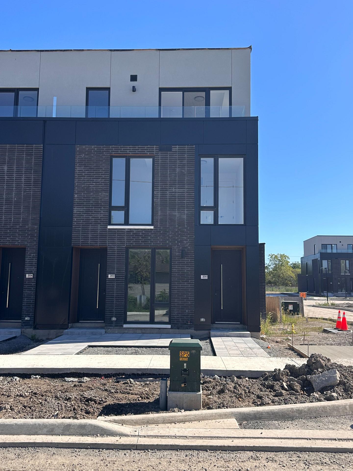200-ellis-avenue-st-catharines-ontario-x13804866