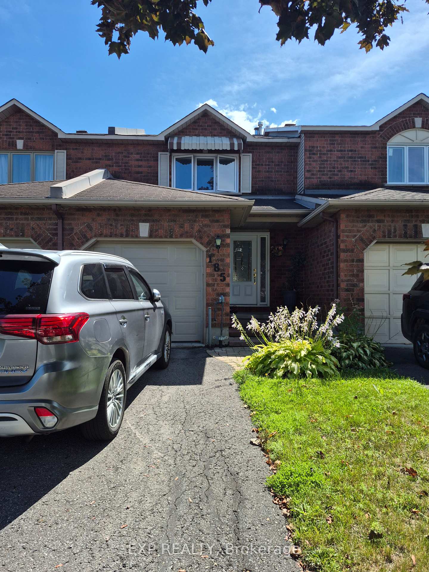 185-hunterswood-crescent-ottawa-ontario-x13805030