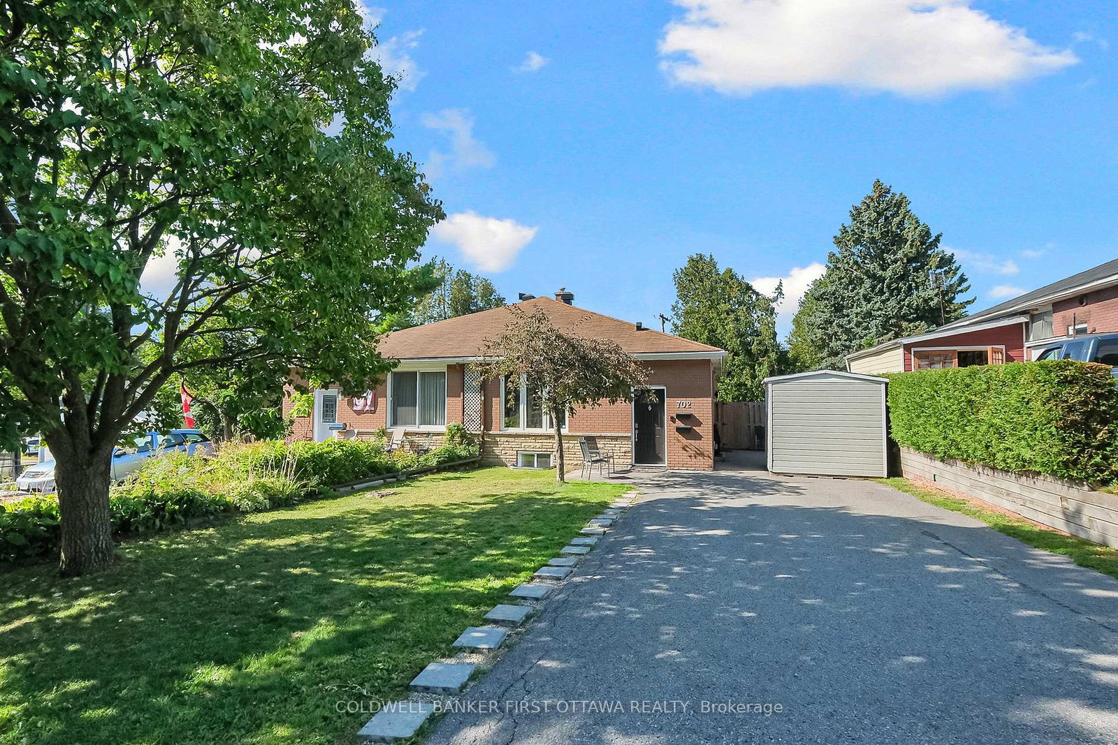 702-crystal-street-ottawa-ontario-x13805084