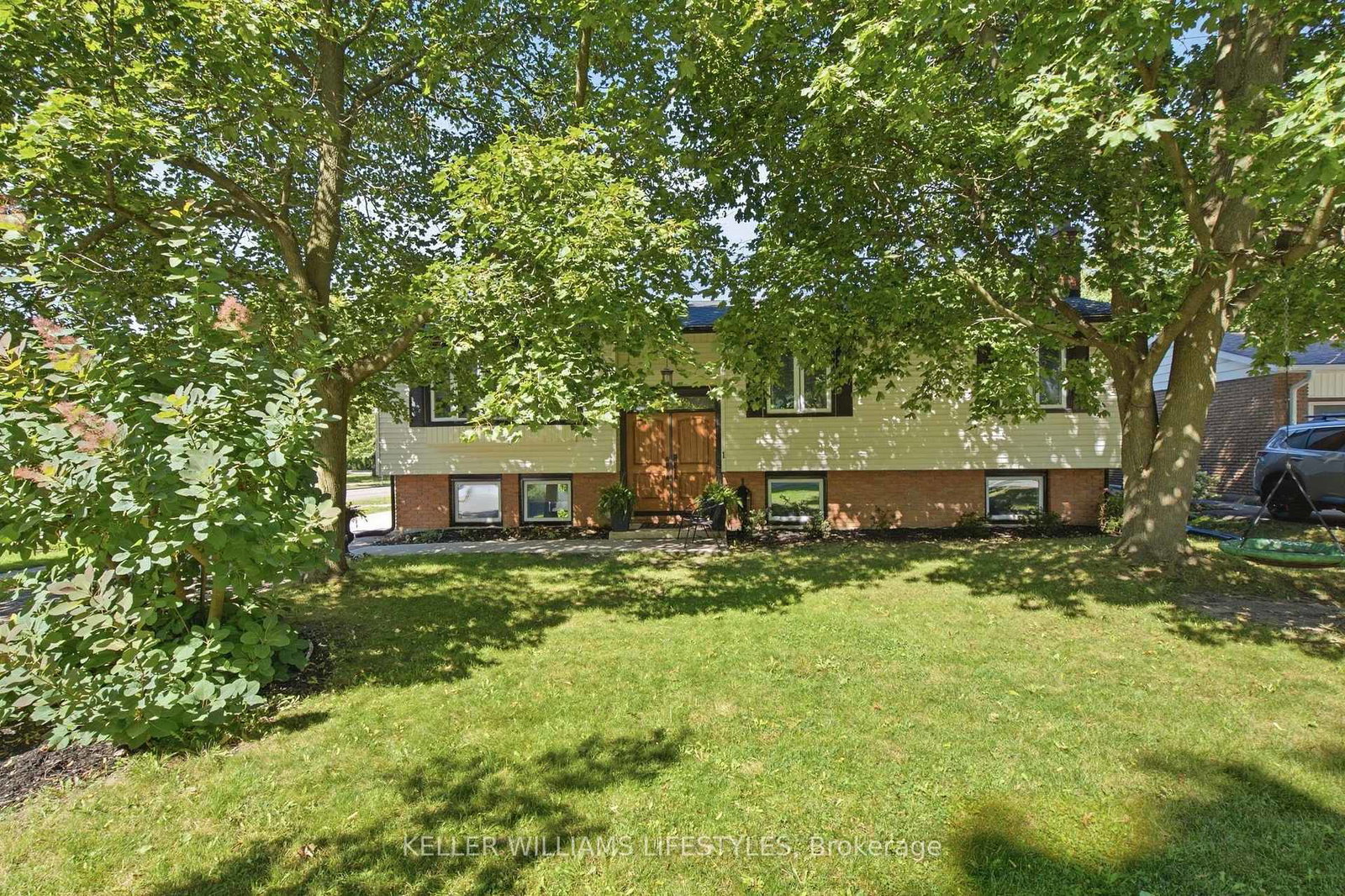 1-queen-anne-circle-london-north-ontario-x13805144