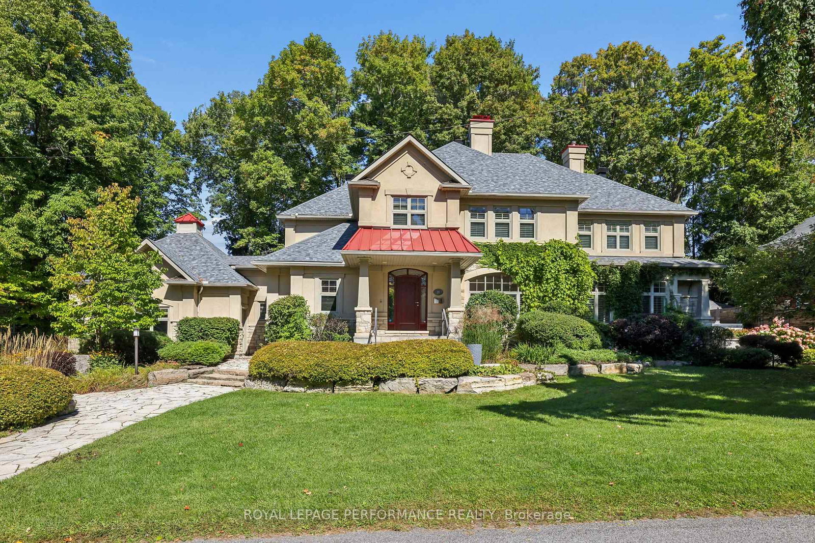 29-mackinnon-road-ottawa-ontario-x13805422