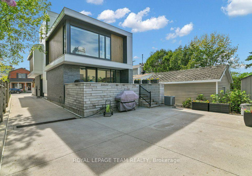 353-winston-avenue-ottawa-ontario-x13805438