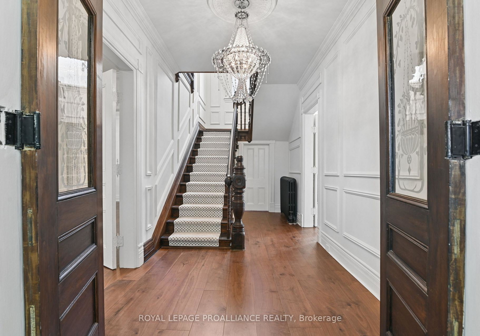 21-pine-street-brockville-ontario-x13805462