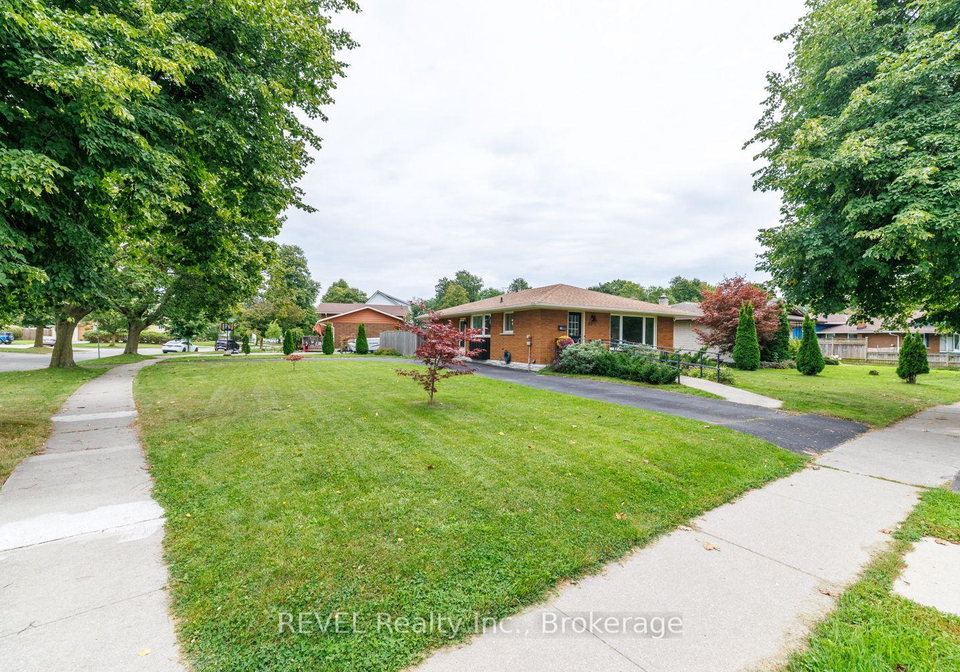 70-champlain-avenue-welland-ontario-x13805556