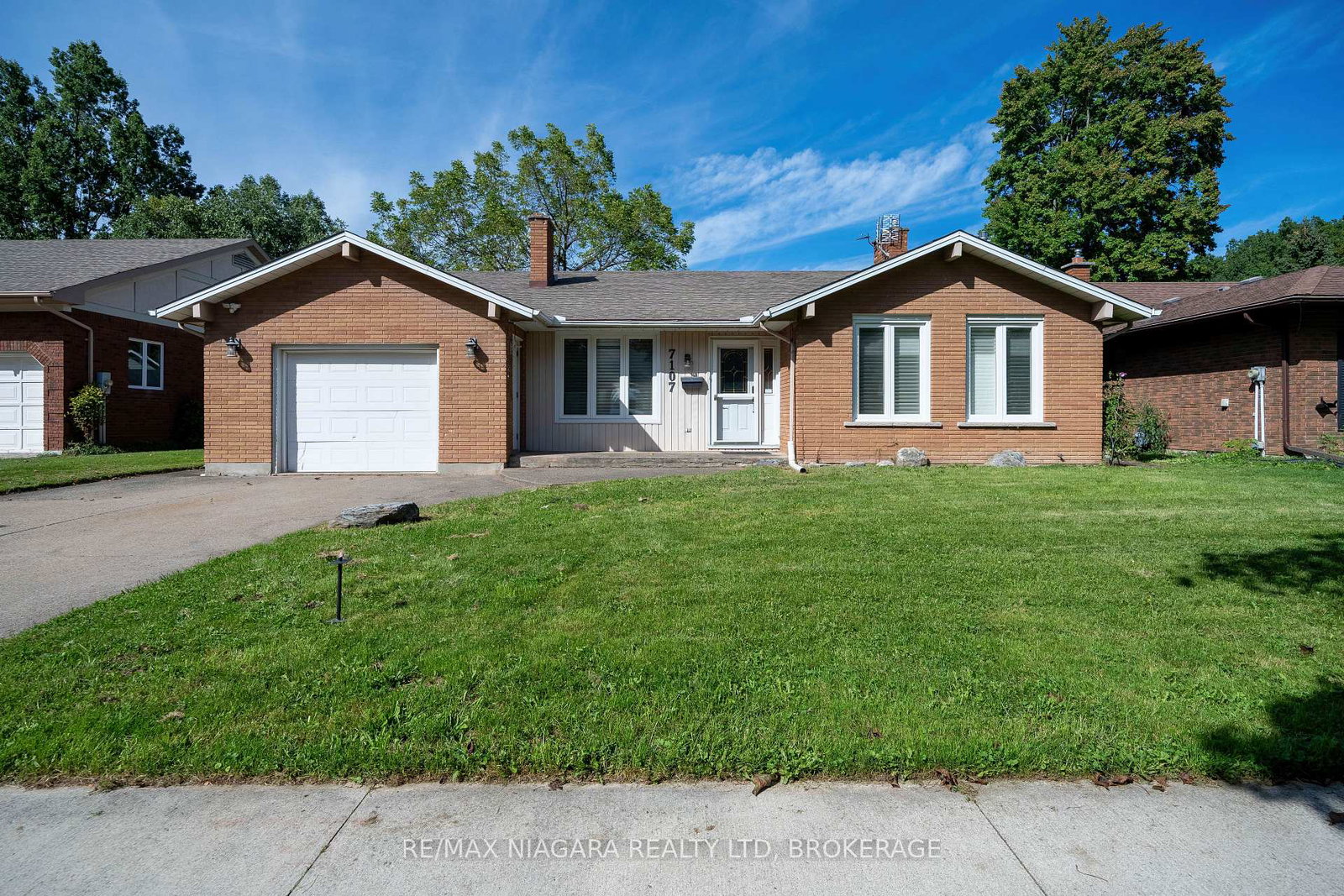 7107-woodgate-street-niagara-falls-ontario-x13805778