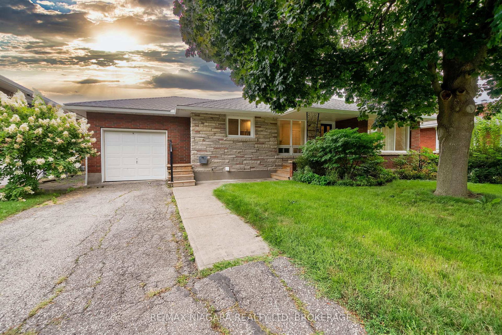 15-springbank-drive-st-catharines-ontario-x13805846