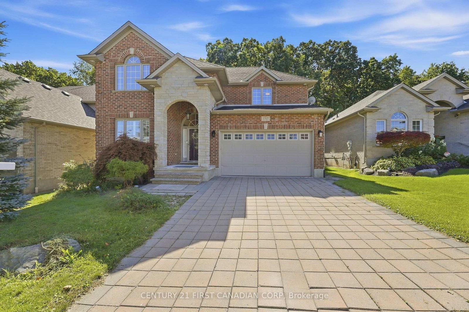 1569-shore-road-london-south-ontario-x13805954