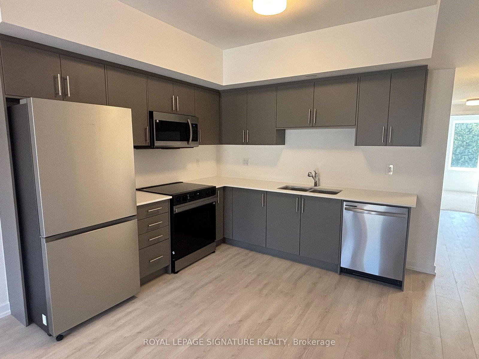 42-lowes-road-w-guelph-ontario-x13806116