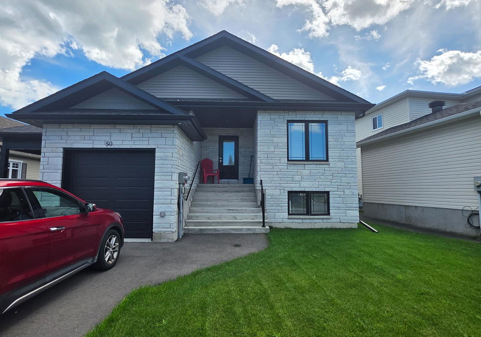 50-abagail-crescent-south-stormont-ontario-x13806350
