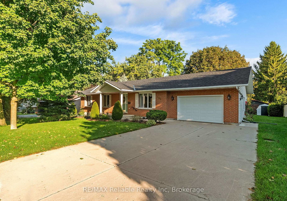 183-spencer-street-central-huron-ontario-x13806550