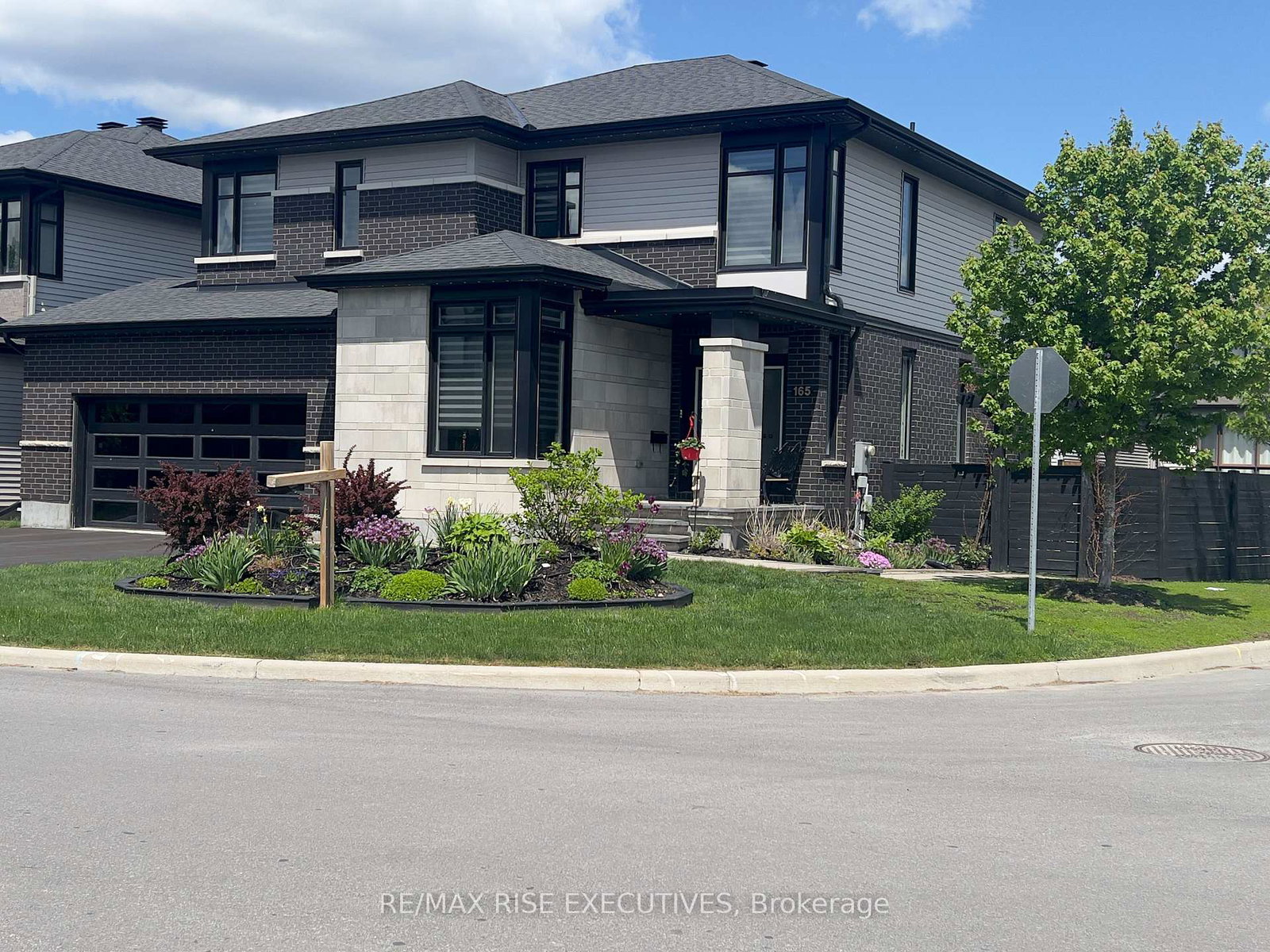 165-finsbury-avenue-ottawa-ontario-x13806598