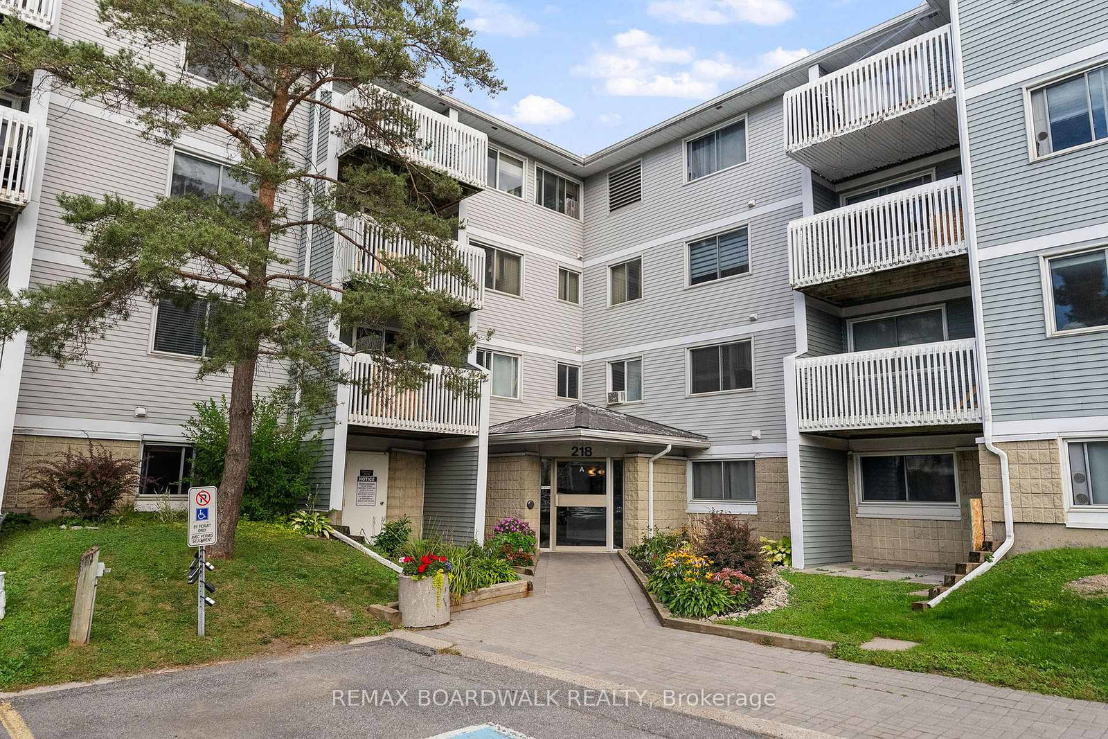 218-viewmount-drive-ottawa-ontario-x13807004