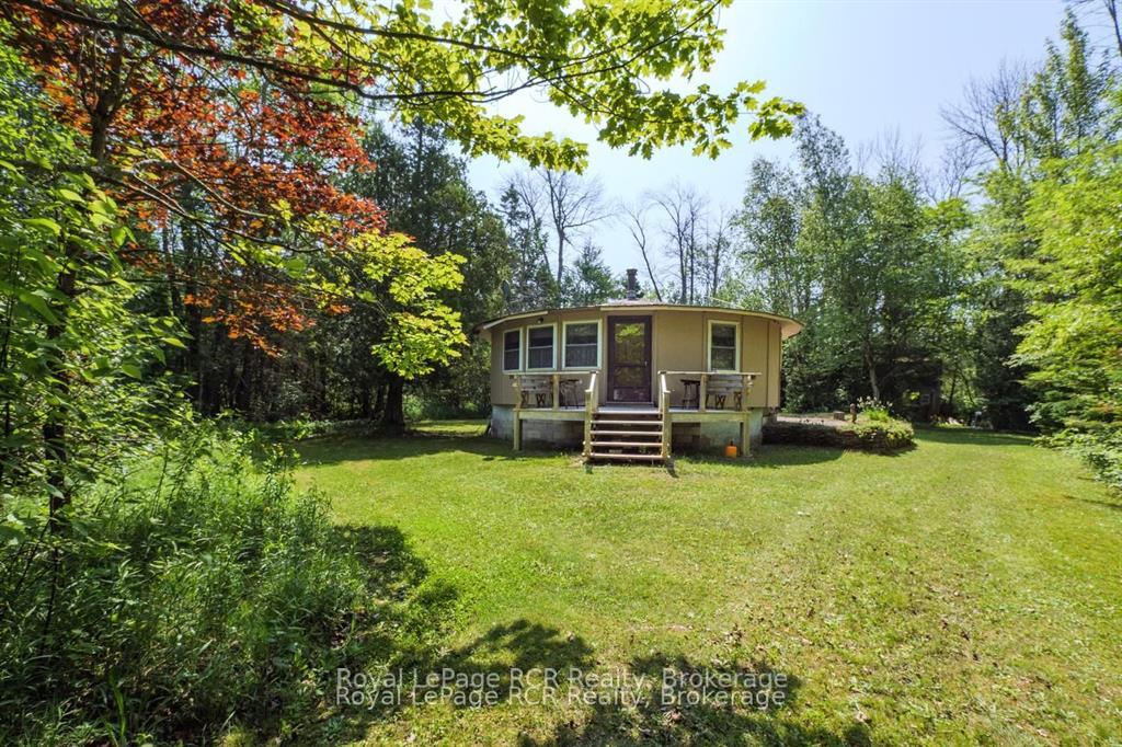 18-youngs-drive-south-bruce-peninsula-ontario-x13807218