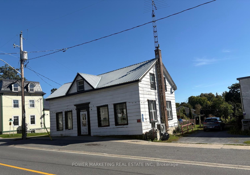 18556-dundas-street-south-glengarry-ontario-x13807356