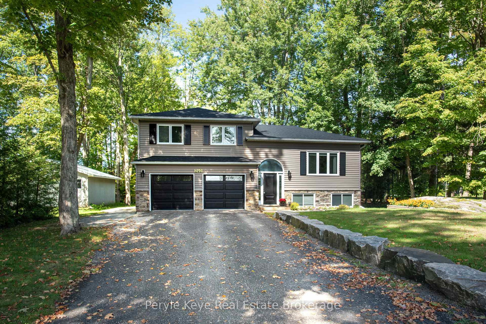 240-jones-road-gravenhurst-ontario-x13807812
