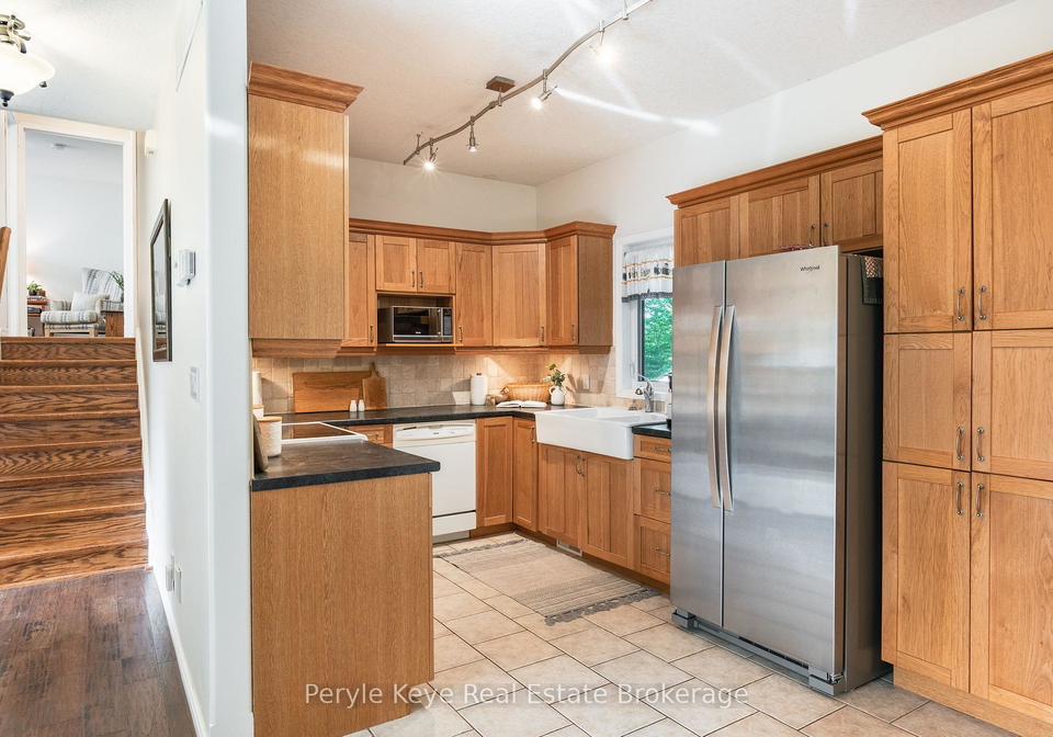 240-jones-road-gravenhurst-ontario-x13807812