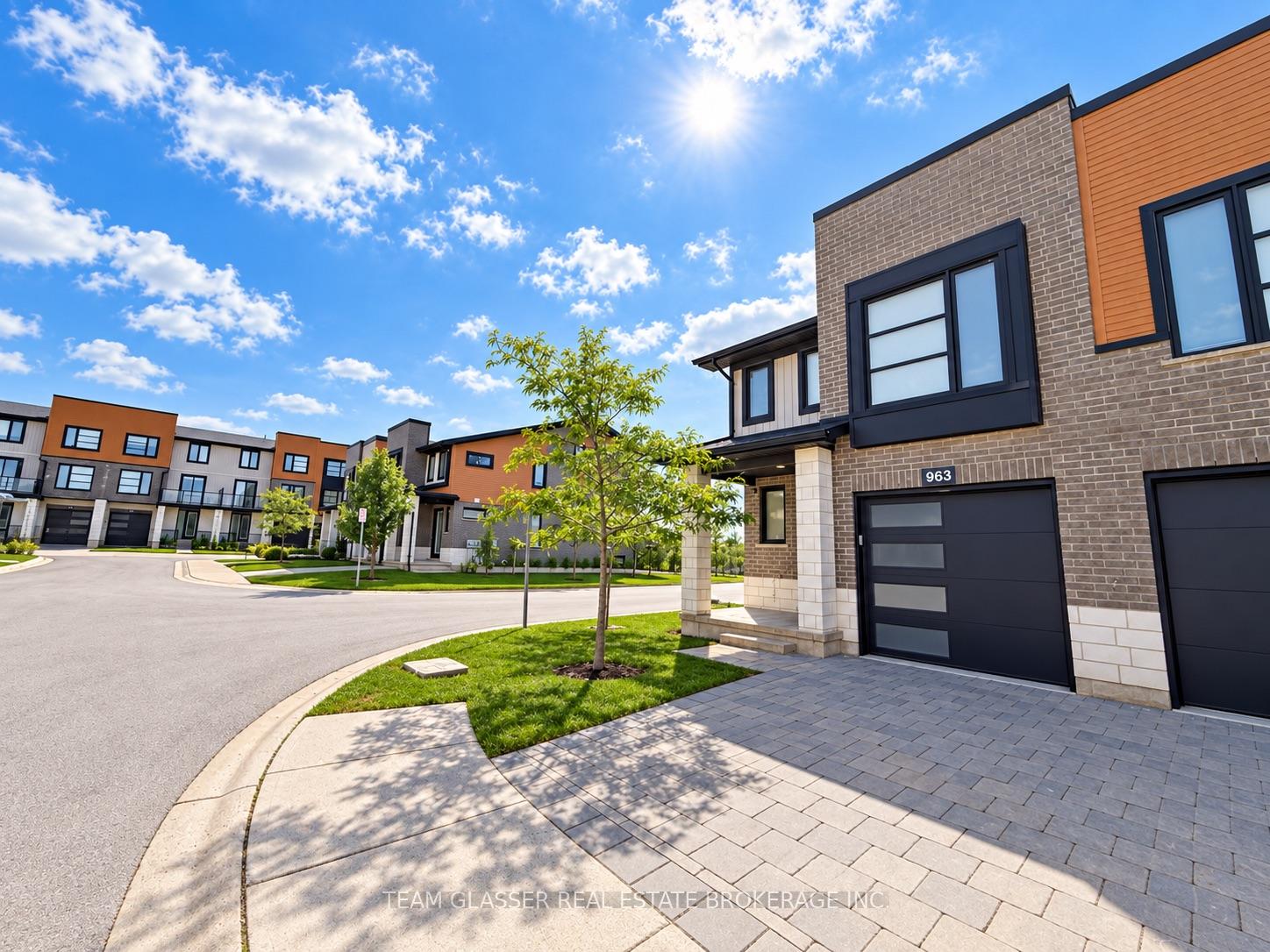 west-village-square-london-north-ontario-x13808454