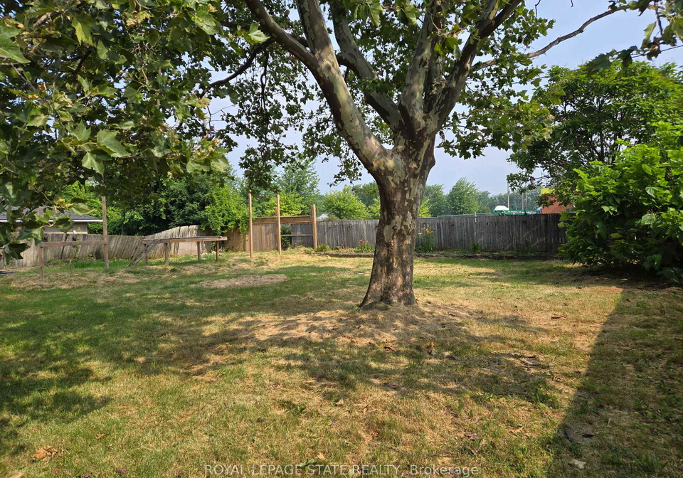 16-broderick-avenue-thorold-ontario-x13808458