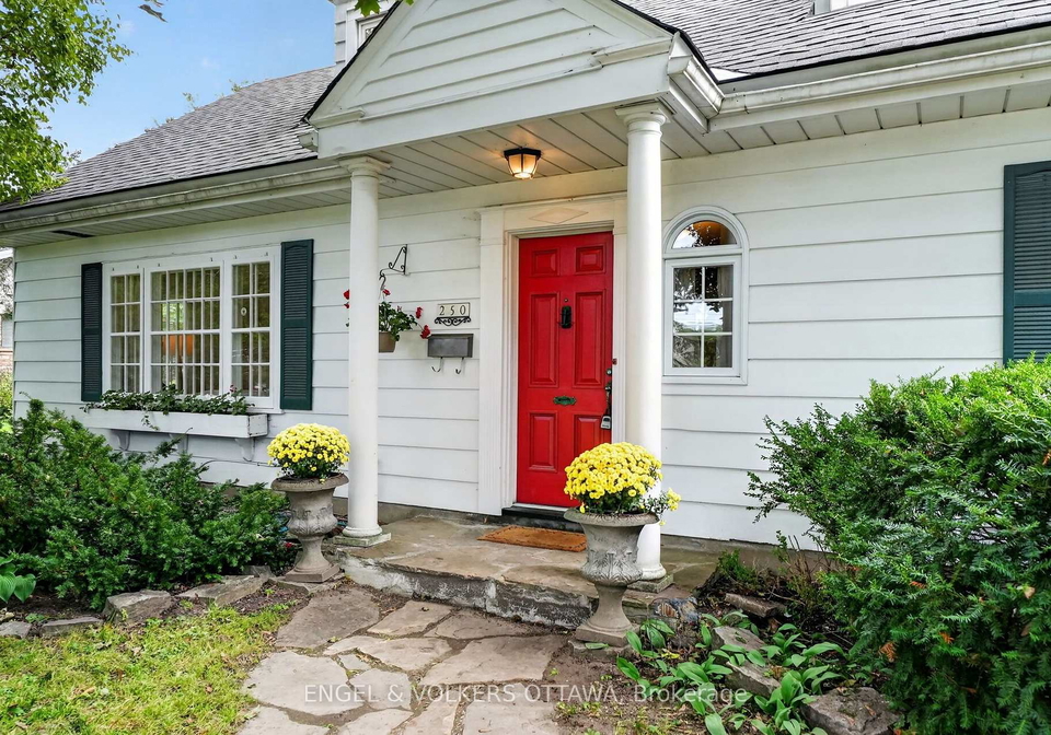 250-faircrest-road-ottawa-ontario-x13808568