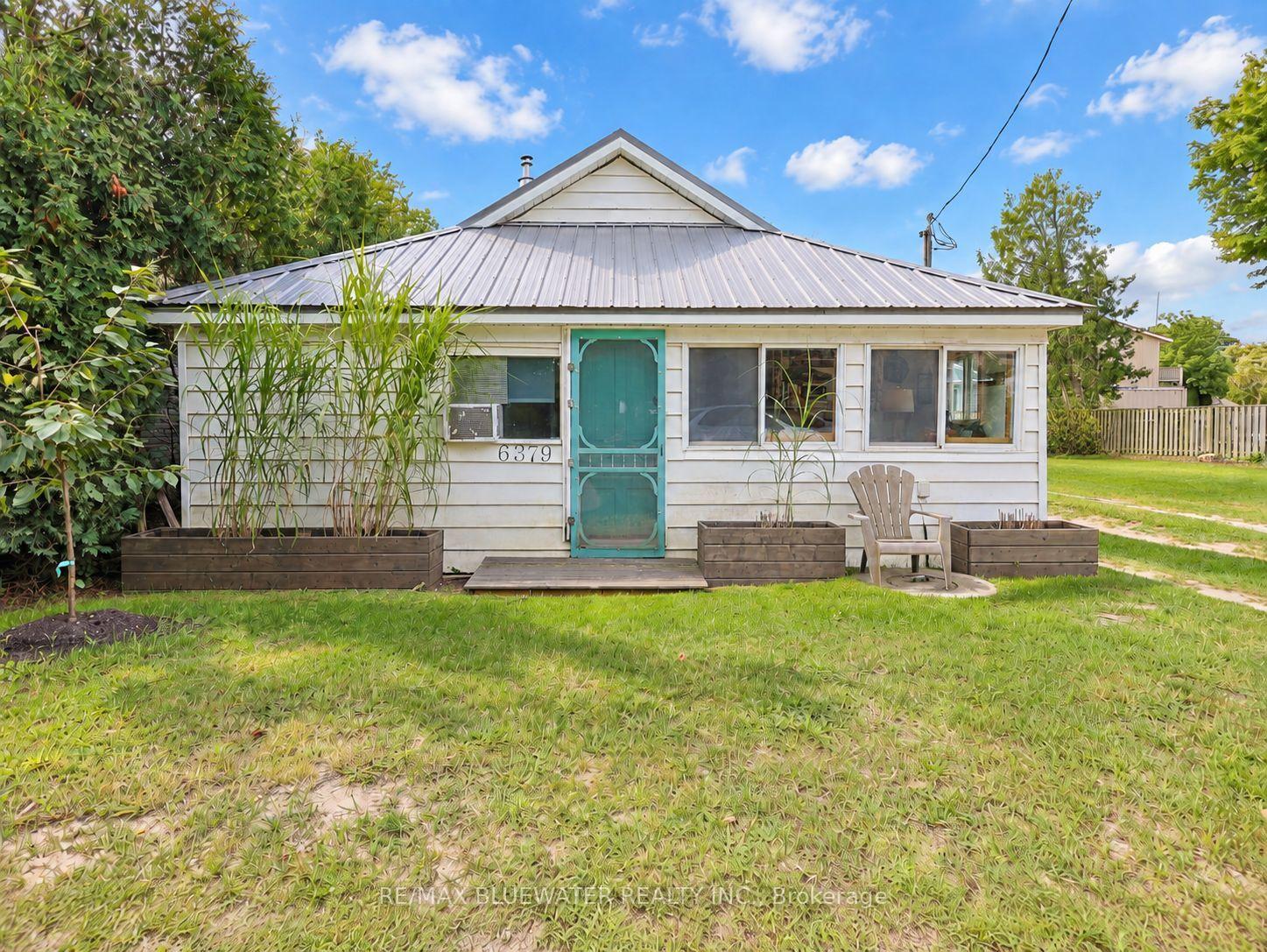 6379-west-parkway-drive-lambton-shores-ontario-x13808710