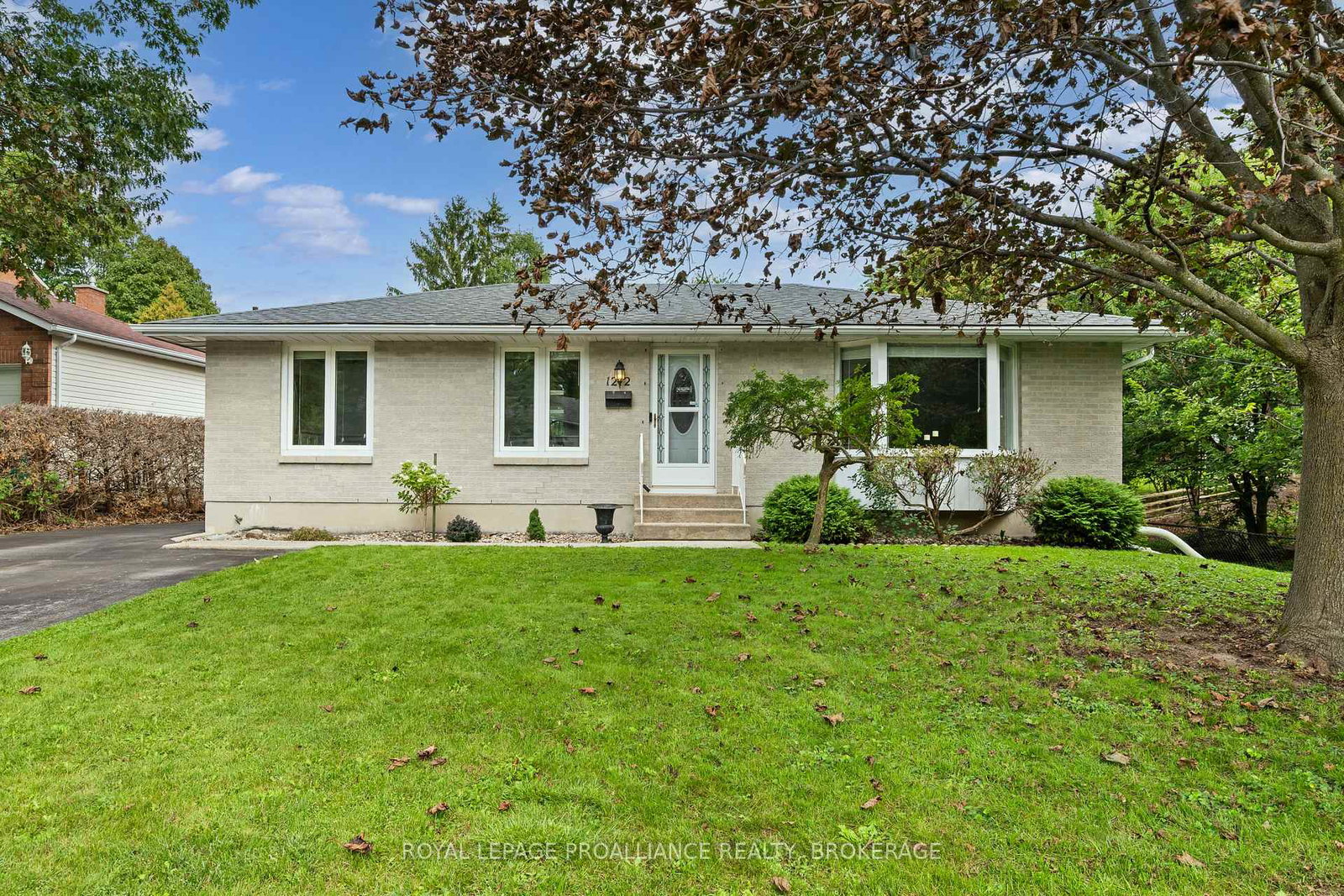 1212-prince-charles-drive-kingston-ontario-x13808724
