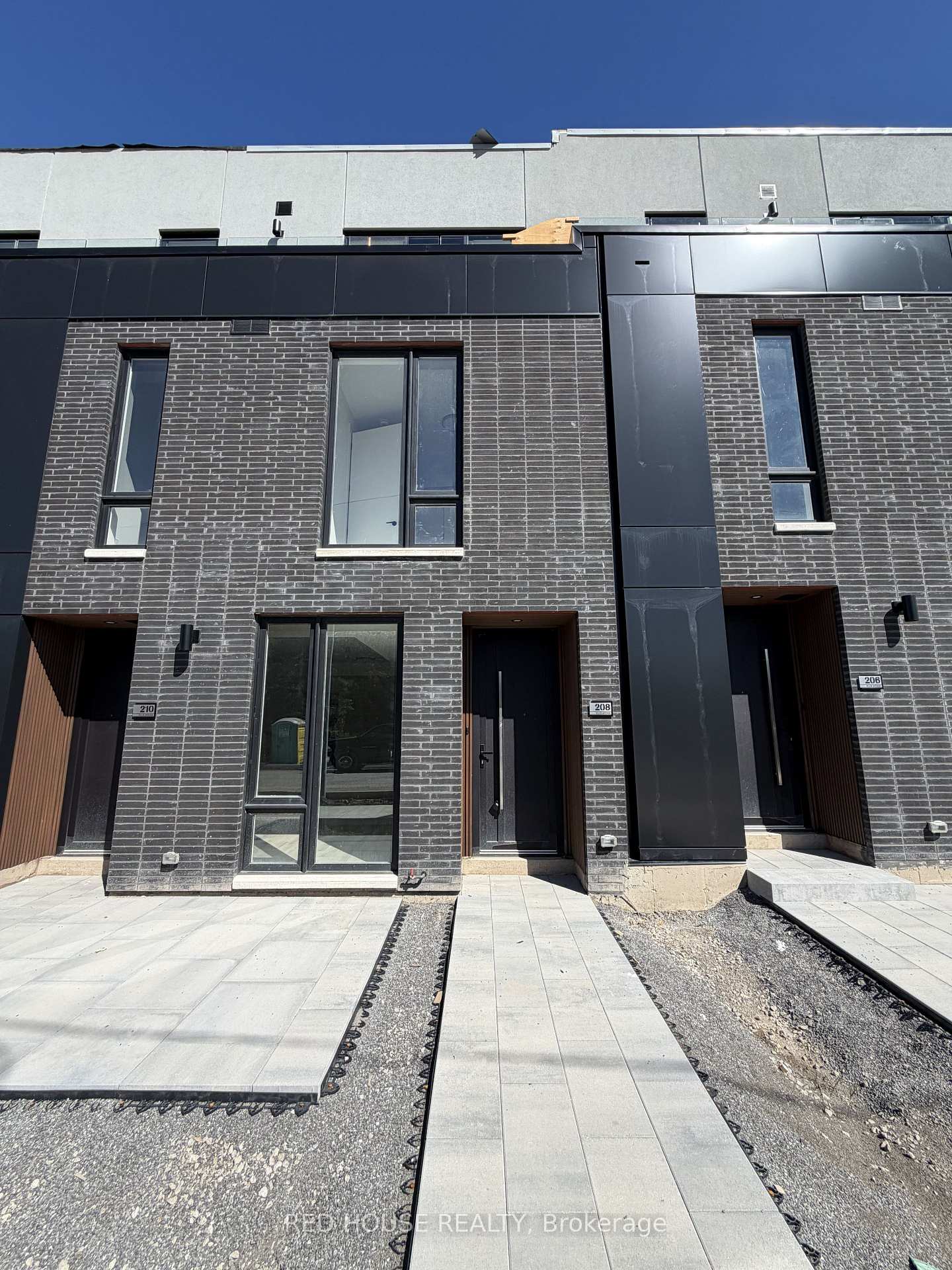 208-ellis-avenue-st-catharines-ontario-x13809106