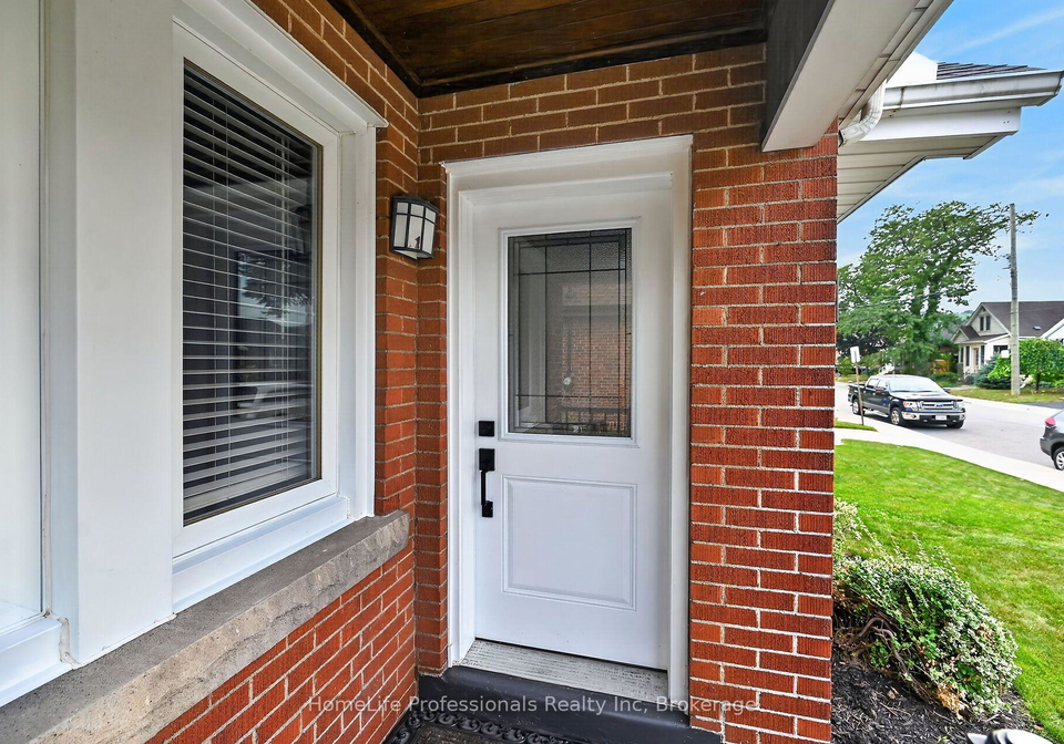 43-cameron-avenue-s-hamilton-ontario-x13809194