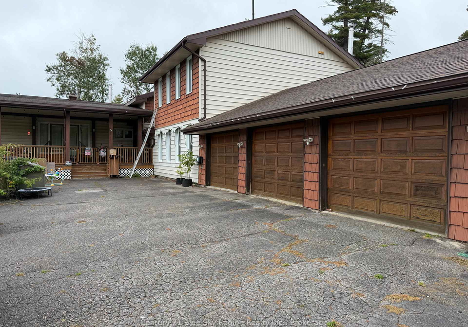 6455-highway-11-n-temagami-ontario-x13809208