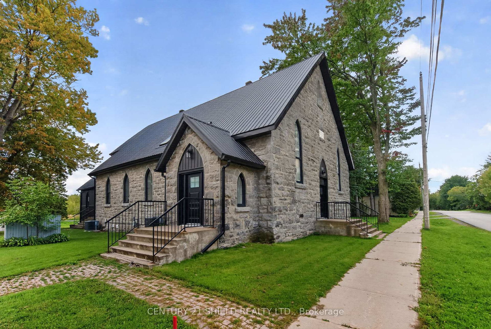 12-maple-street-south-glengarry-ontario-x13809264